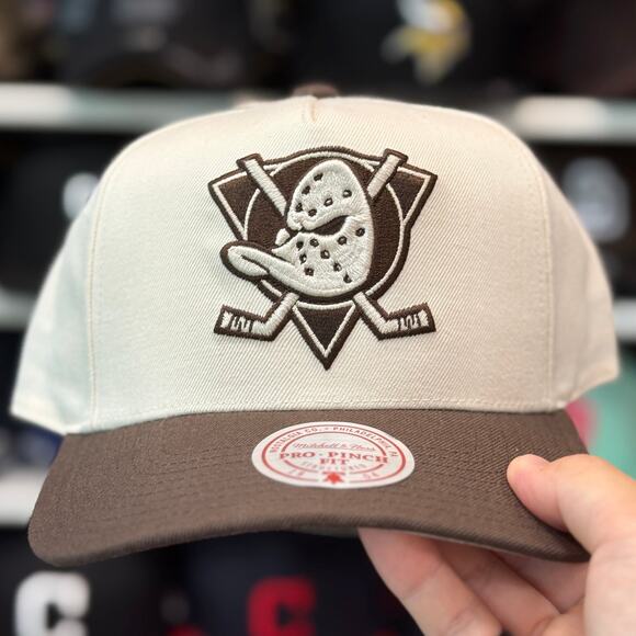 Anaheim Ducks Creme/Brown A-Frame Mitchell & Ness Snapback - Picture 2 of 4